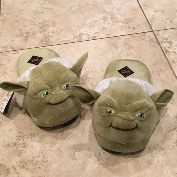 🎁 Disney | Star Wars Yoda Slippers - Picture 3 of 6
